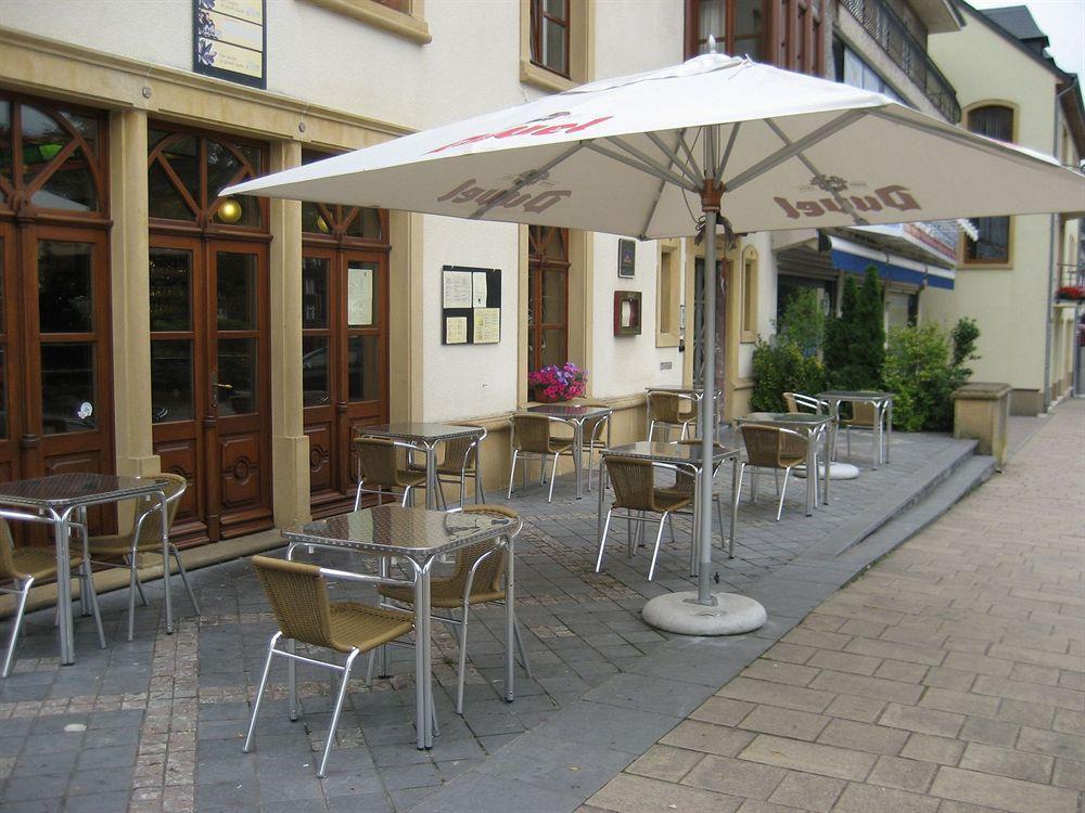 Hotel La Porte de France Bouillon Exterior foto
