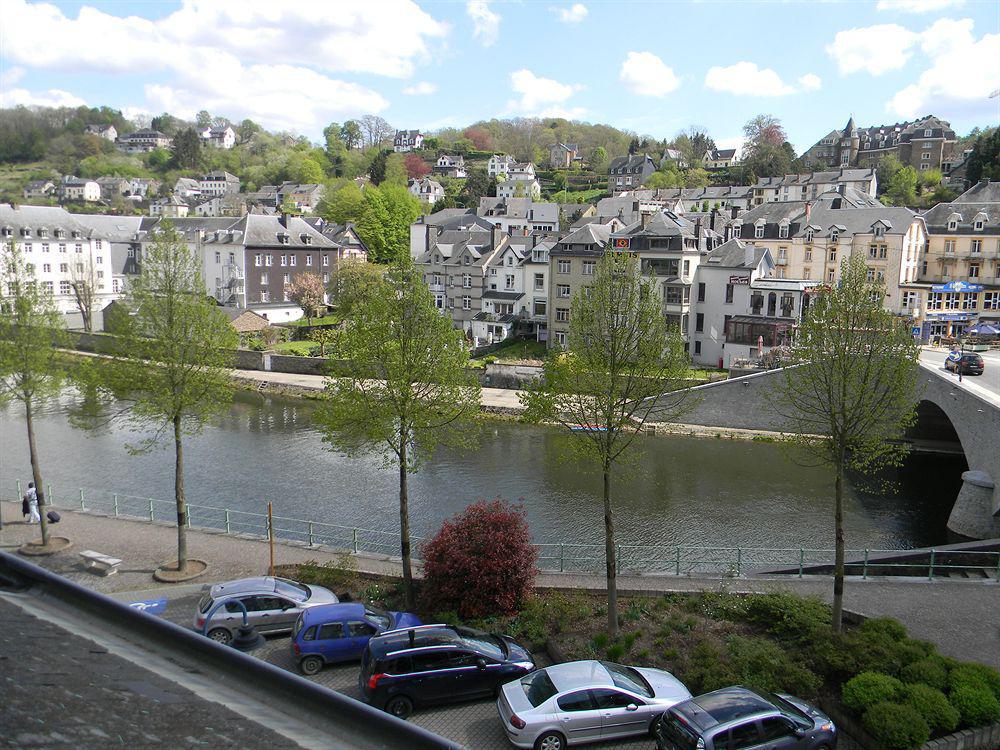Hotel La Porte de France Bouillon Exterior foto